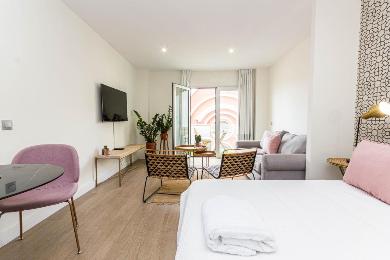 Apartament Hola