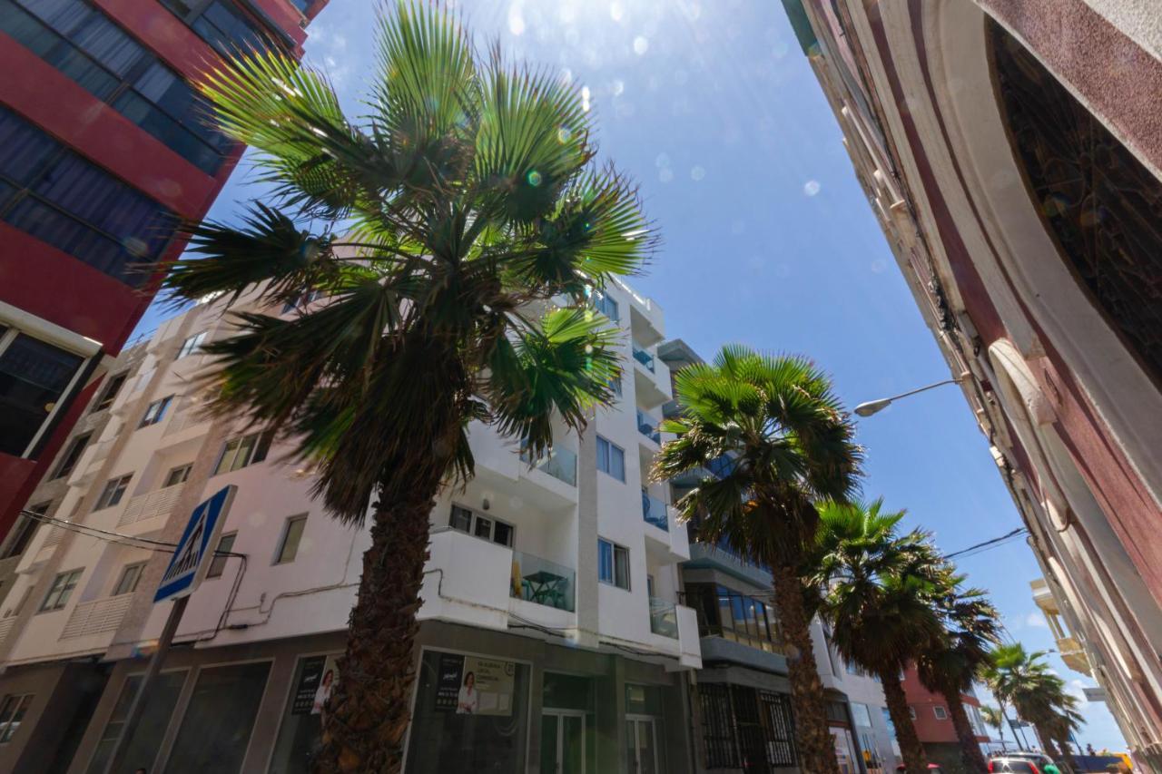 Apartament Hola *